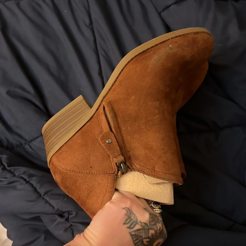 Booties - Picture 3 of 4